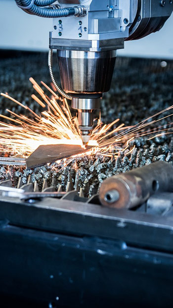 laser metal cutter with sparks